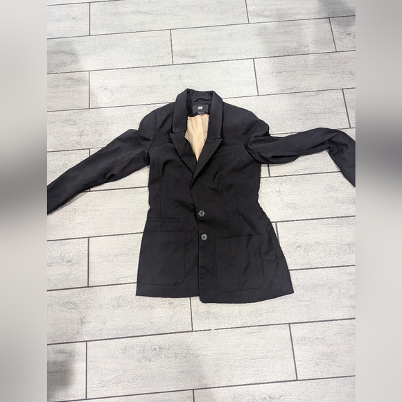 H&M Jackets & Blazers - H&M Black Women's Blazer with Cream Lining